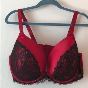 Cacique 44D red lace bra